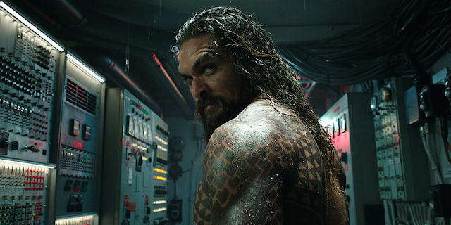 aquamantrailer1comicon